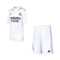 Real Madrid Hjemmebanesæt Børn 2022-23 Kortærmet (+ Korte bukser)